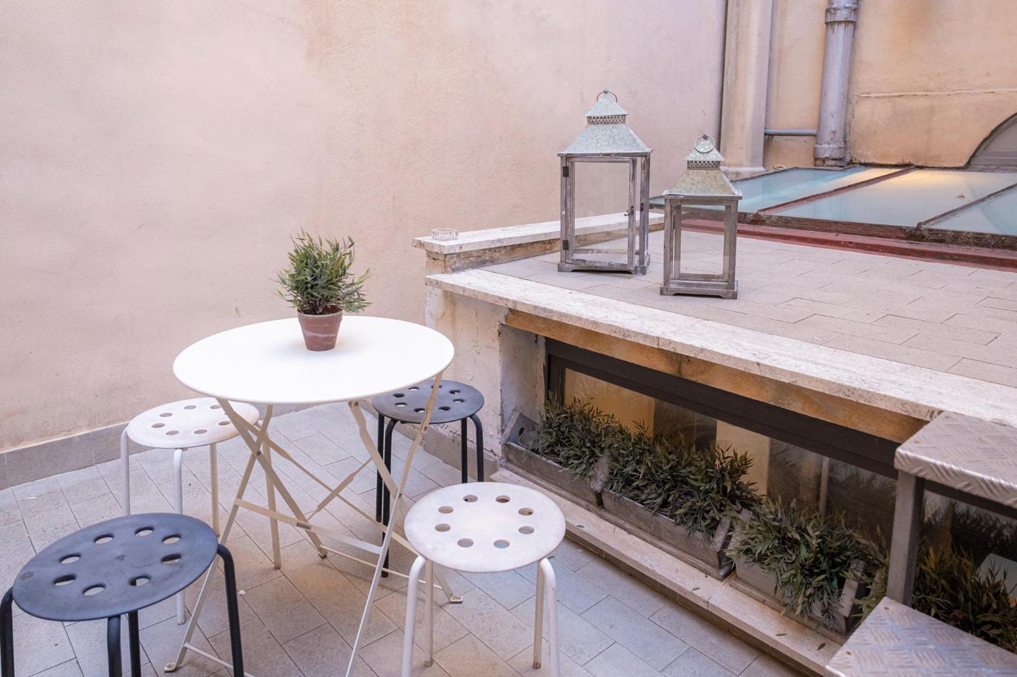 Homehouse Serpenti - Colosseum - Rione Monti Rome Buitenkant foto