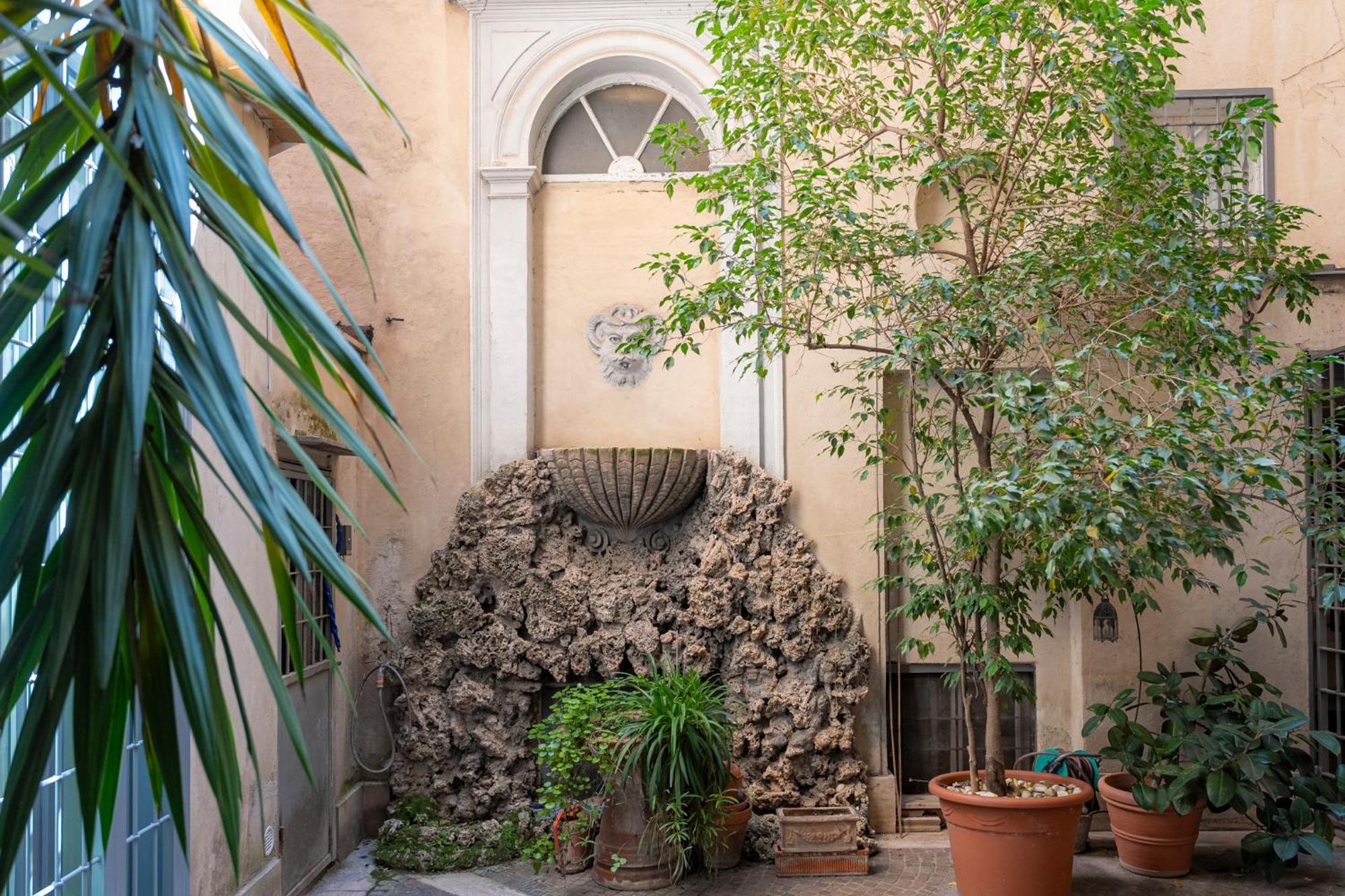 Homehouse Serpenti - Colosseum - Rione Monti Rome Buitenkant foto